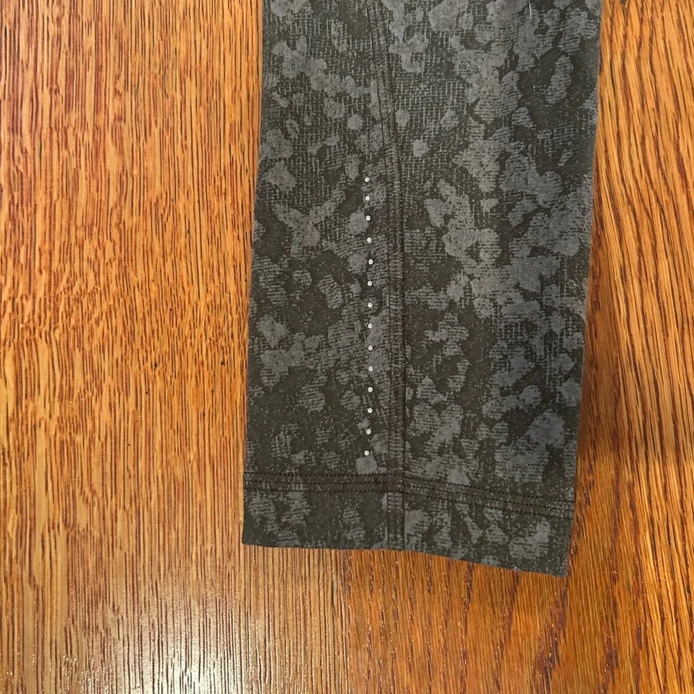Lululemon Wunder Under High-Rise Leggings – Floral Jacquard – Size S